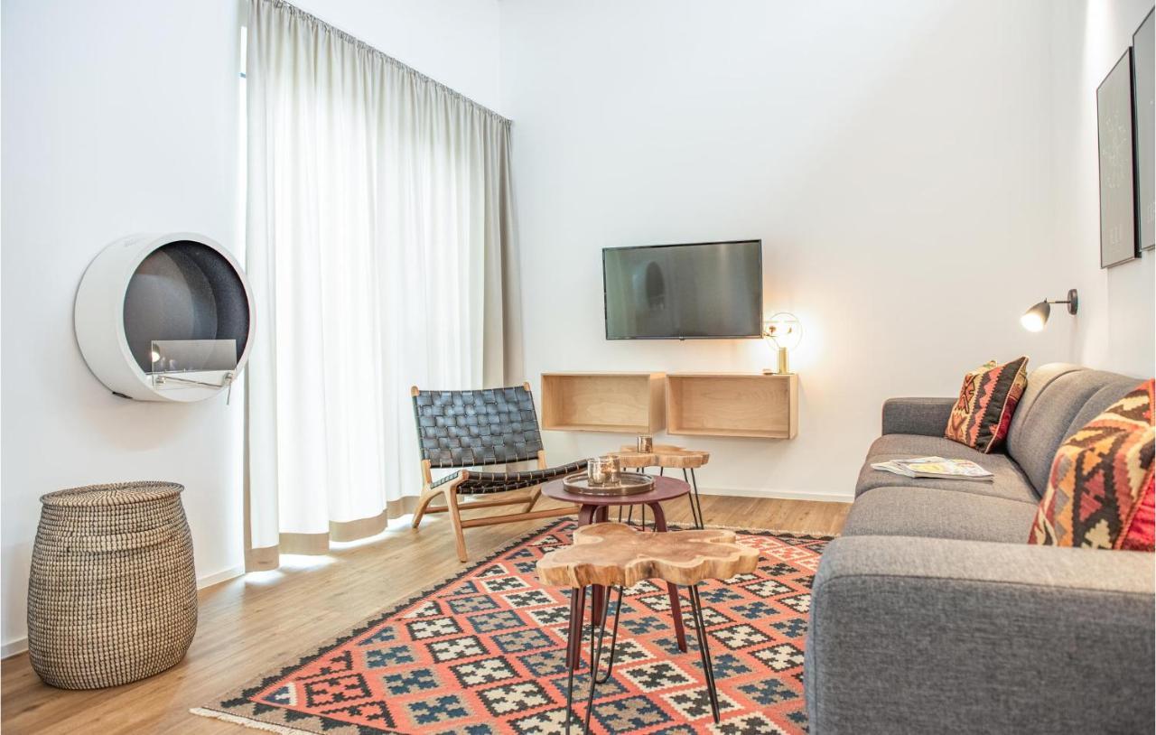 Amazing Home In Lembruch-Duemmer See With Kitchen Exteriör bild