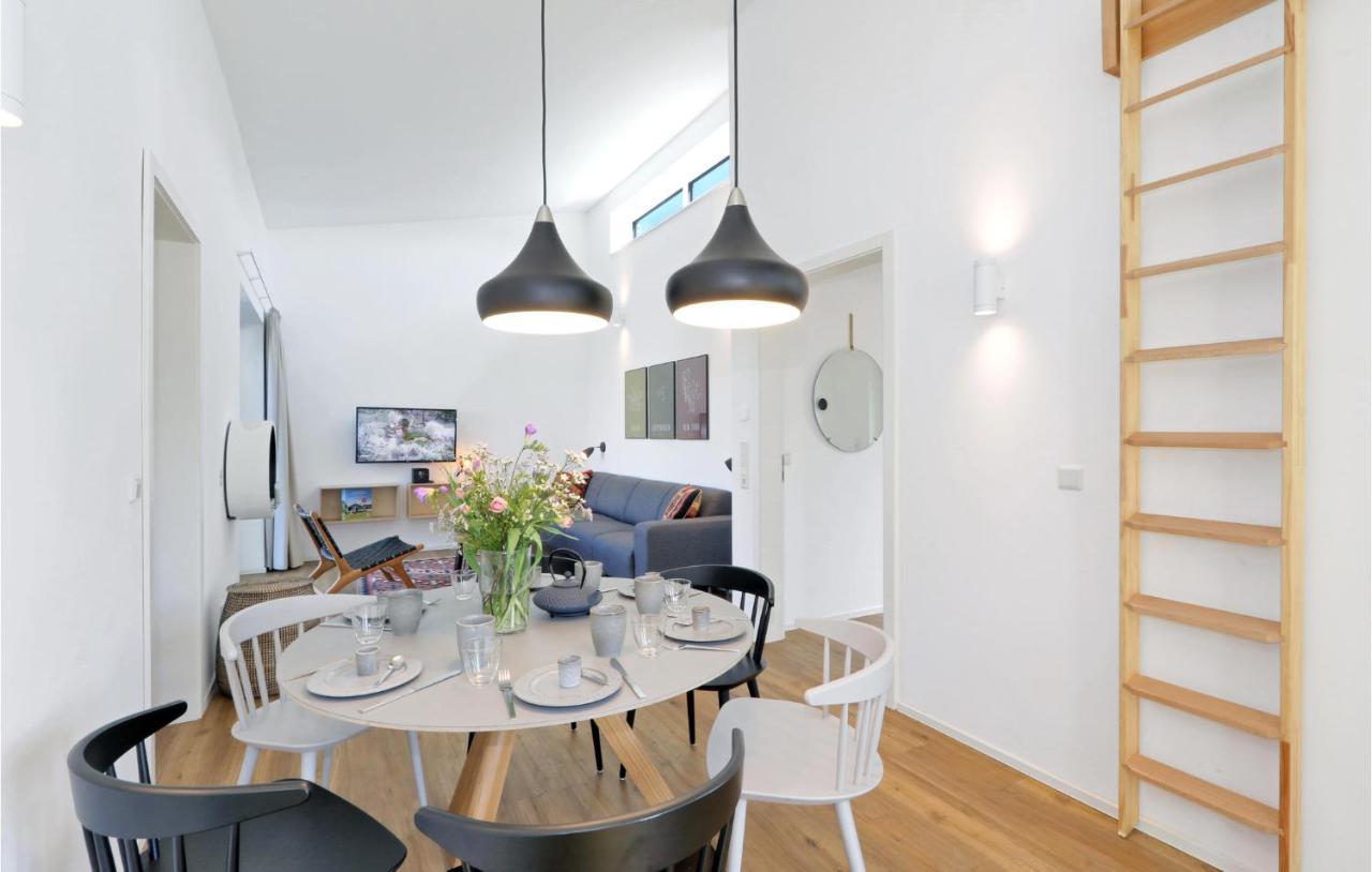 Amazing Home In Lembruch-Duemmer See With Kitchen Exteriör bild